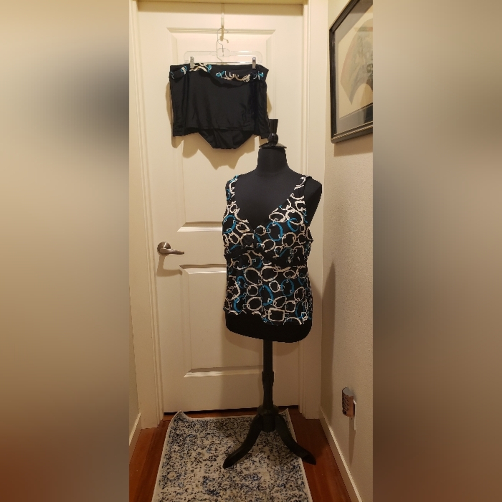 Ocean Dream Women's Black and Blue Patterned  Tankini Set (TOP AND BOTTOM)